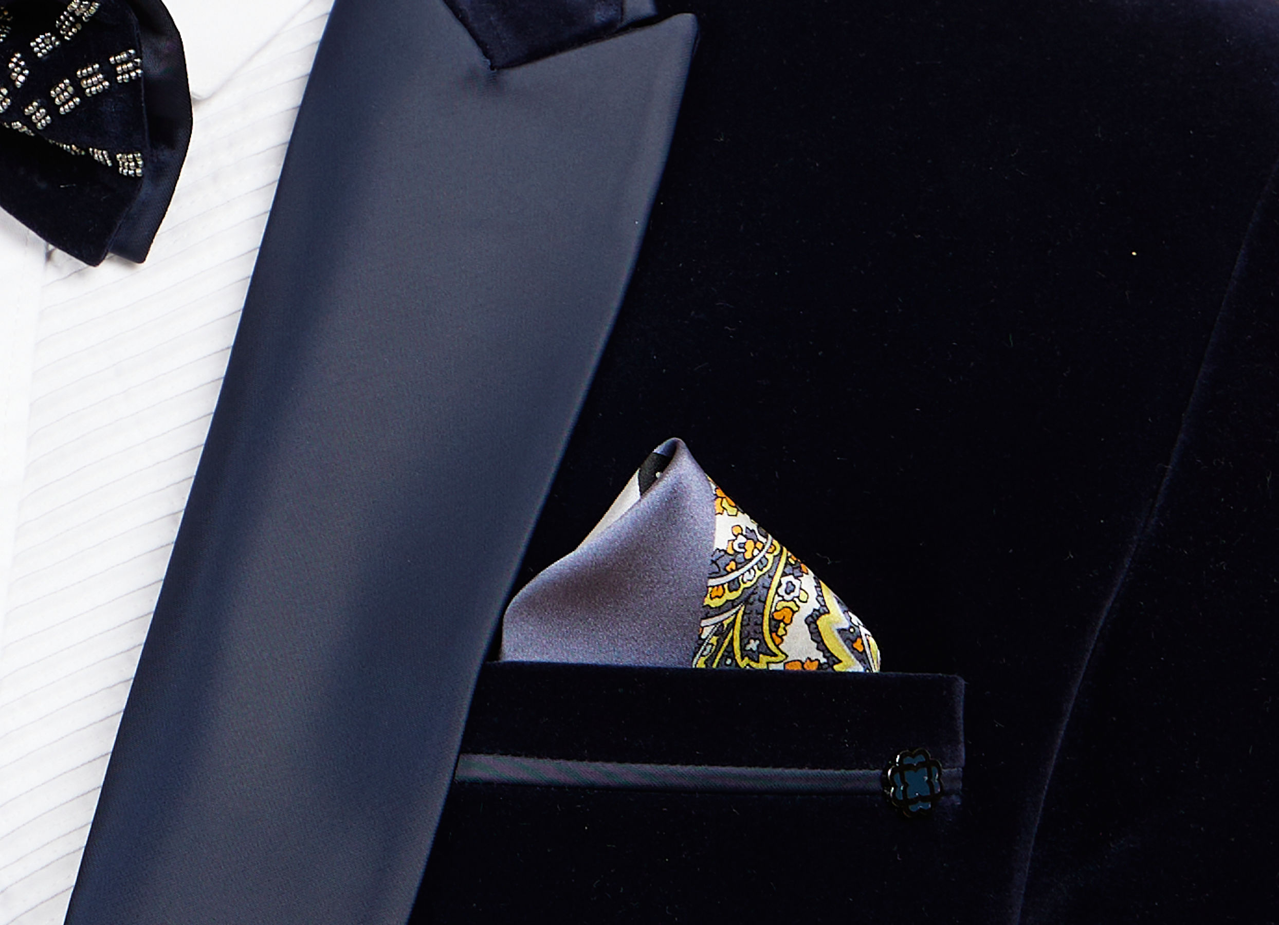 Twamev Men Dark Grey Satin Pocket Square