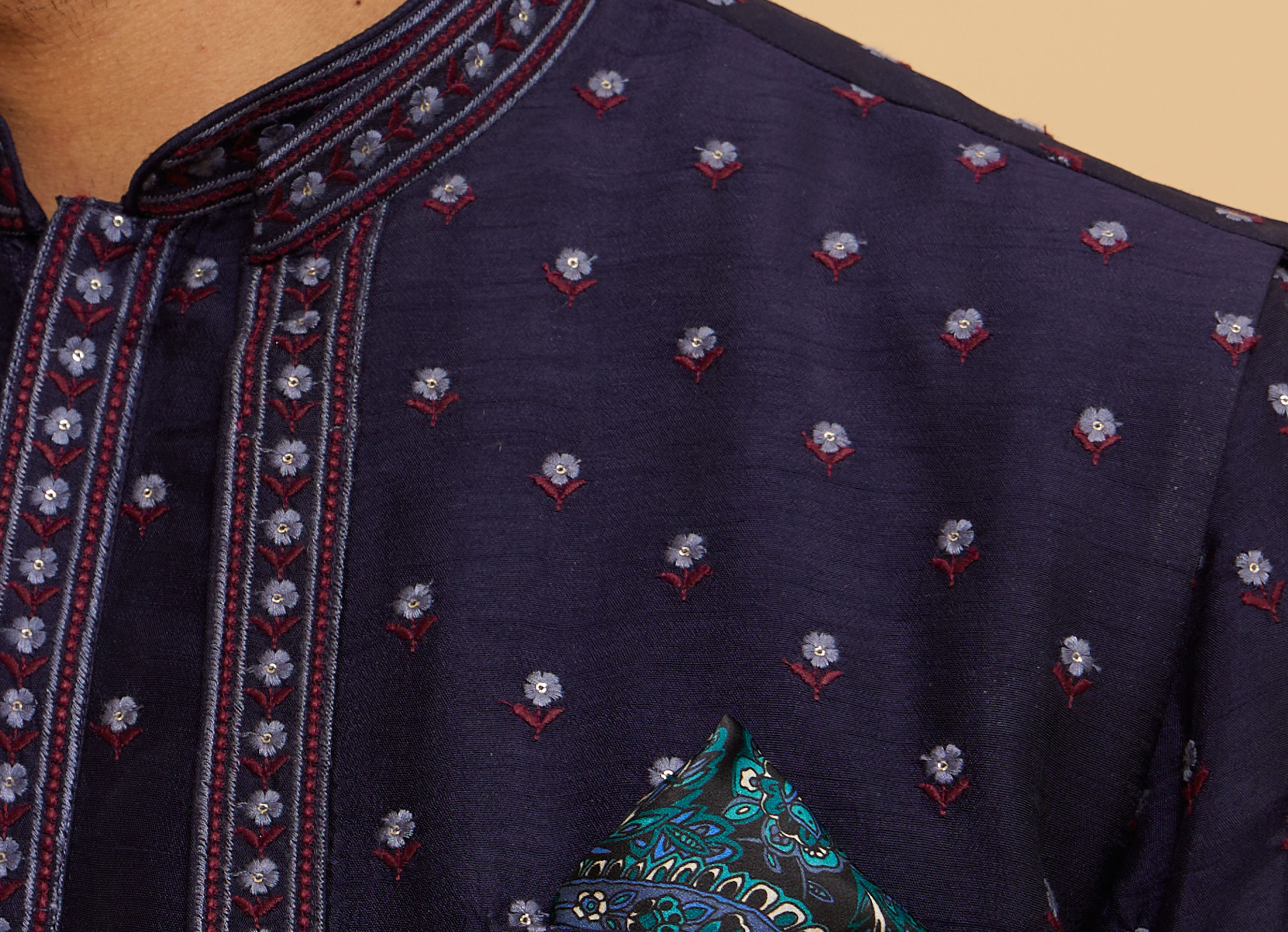 Twamev Men Glamorous Black Satin Pocket Square