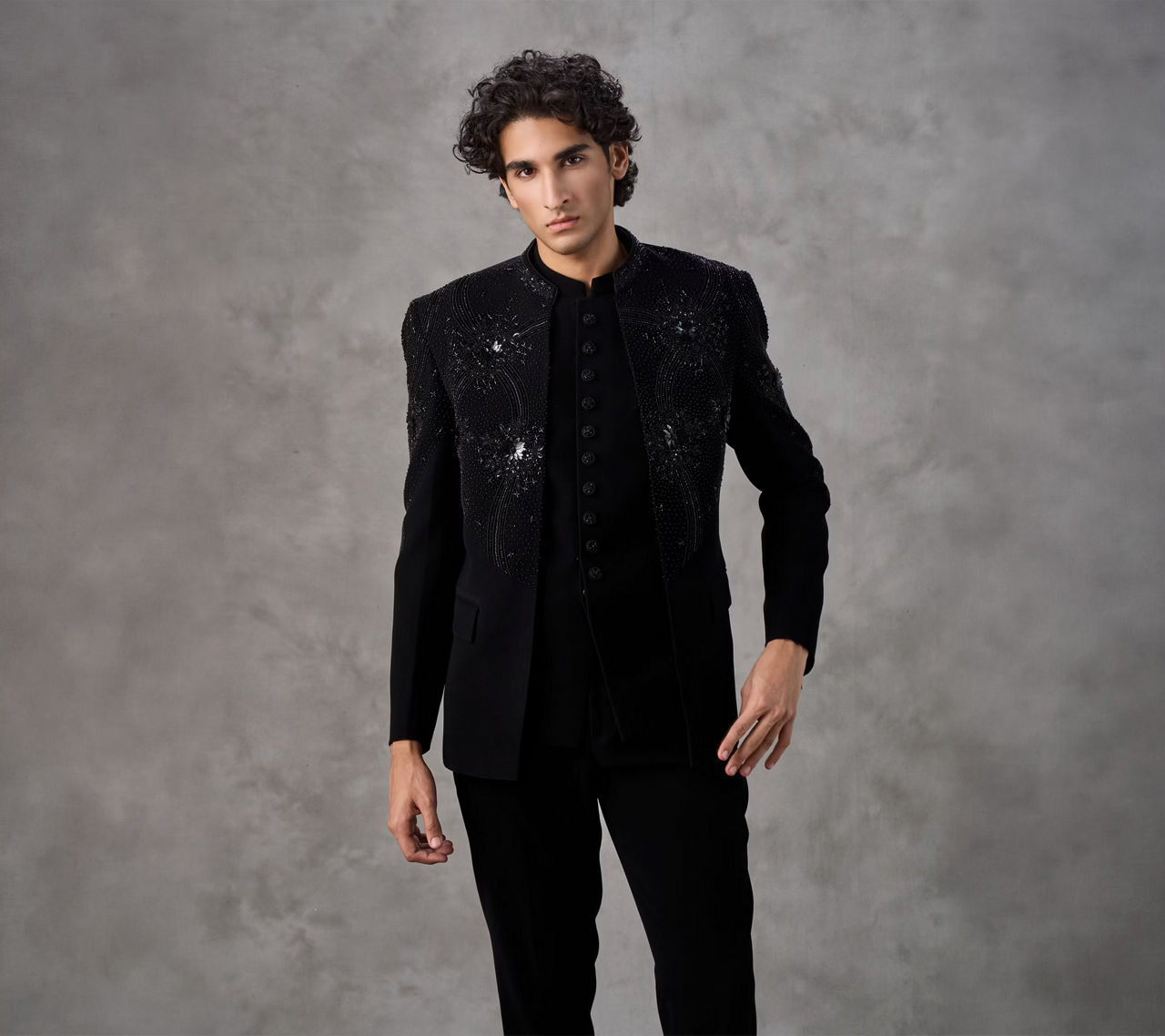Bandhgala vs Tuxedo vs Western Suit : A Modern Indian Formalwear Guide