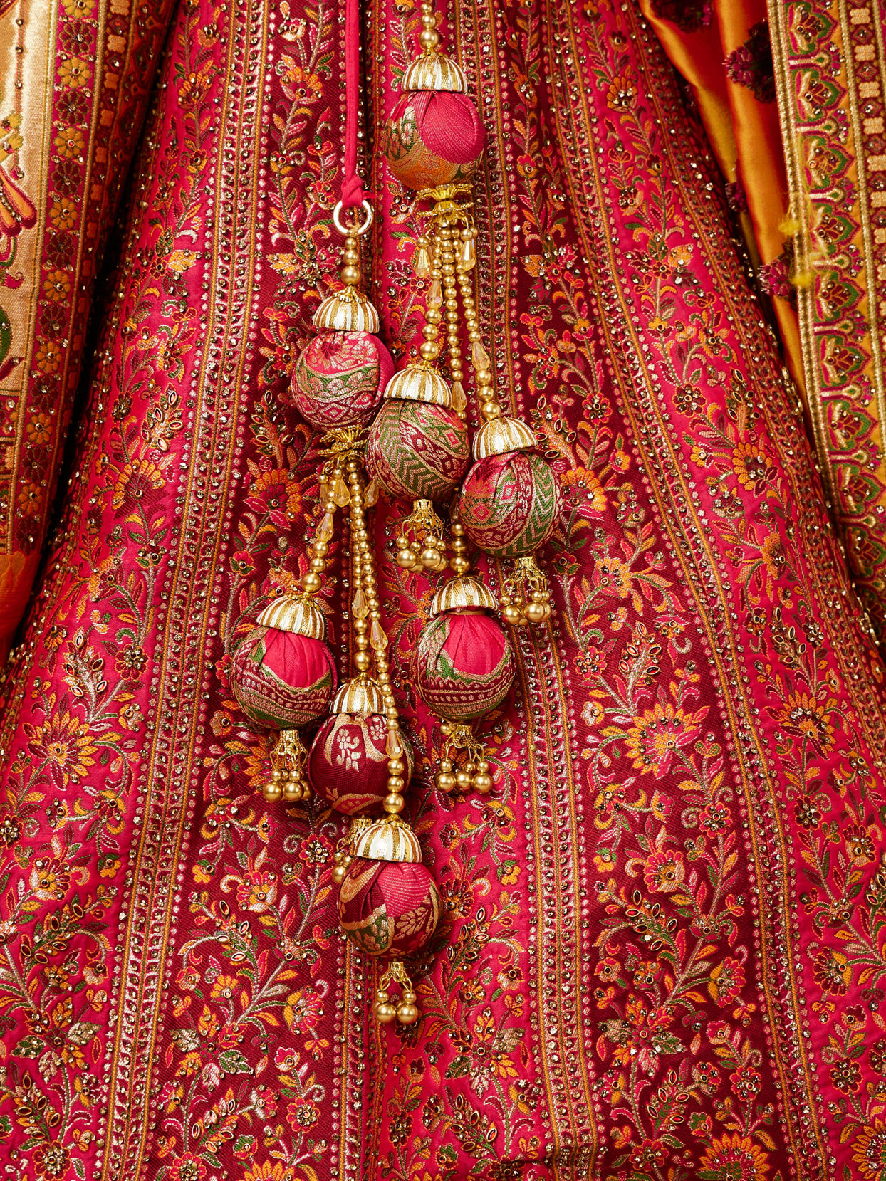 Mohey Women Rani Pink Bel Buti Patterned Benarasi Lehenga