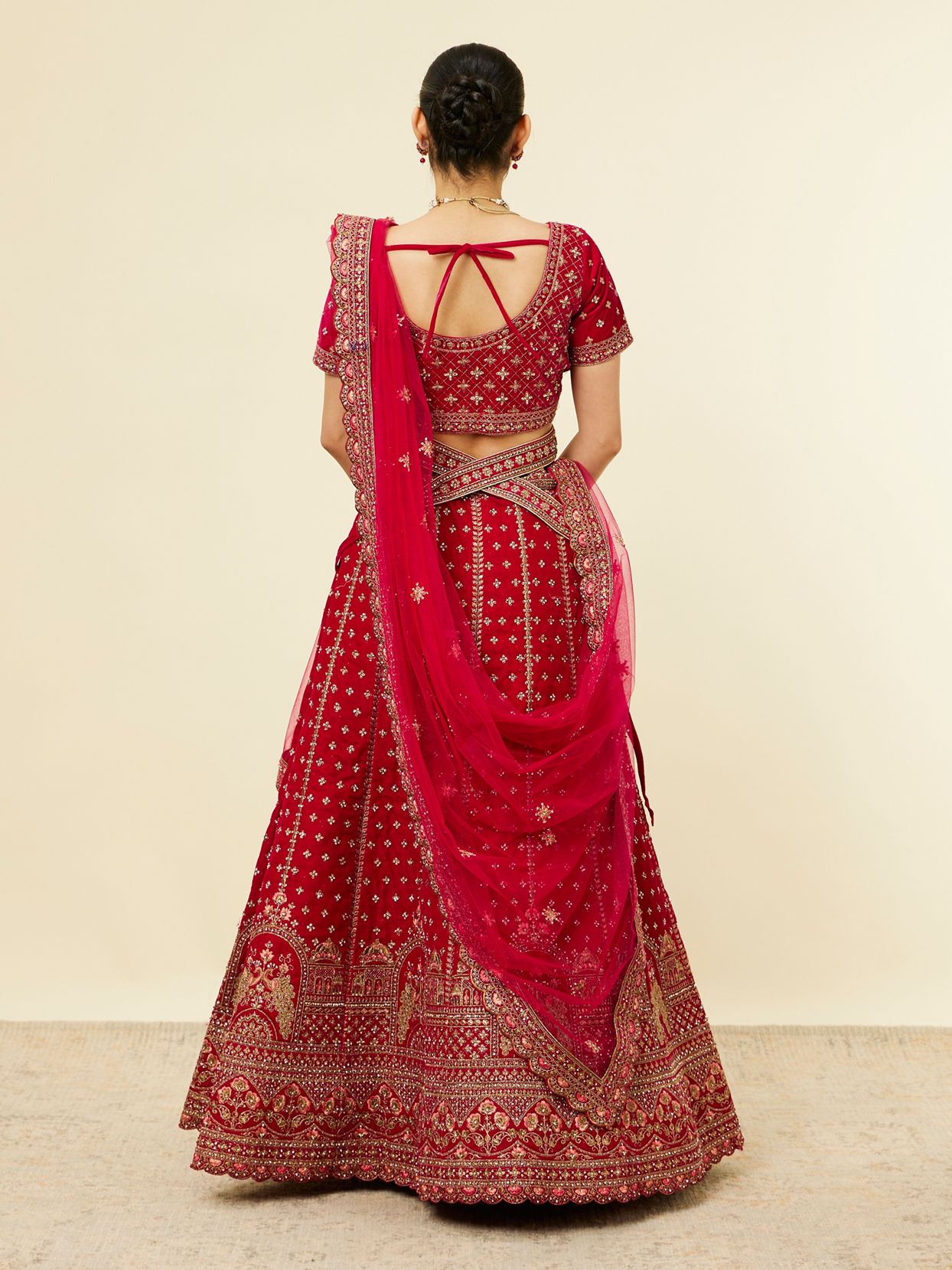 Rani Pink Floral Patterned Embroidered Lehenga image number 4