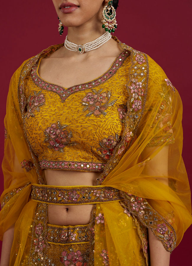 Mohey Women Elegant Mustard Yellow Festive Lehenga image number 3