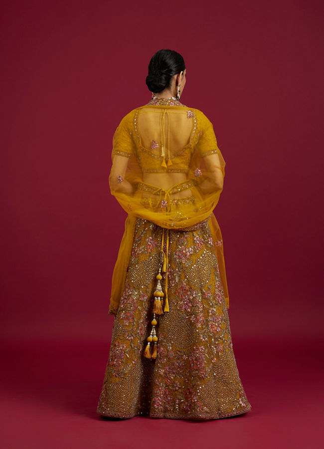 Mohey Women Elegant Mustard Yellow Festive Lehenga image number 4