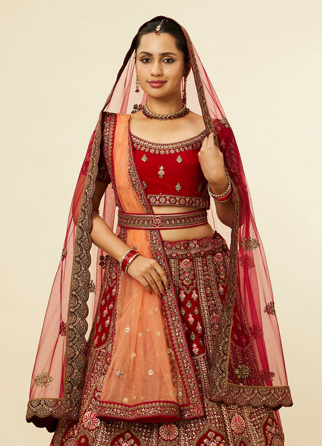 alt message - Mohey Women Bright Red Pink Imperial Paisley Patterned Bridal Lehenga image number 1