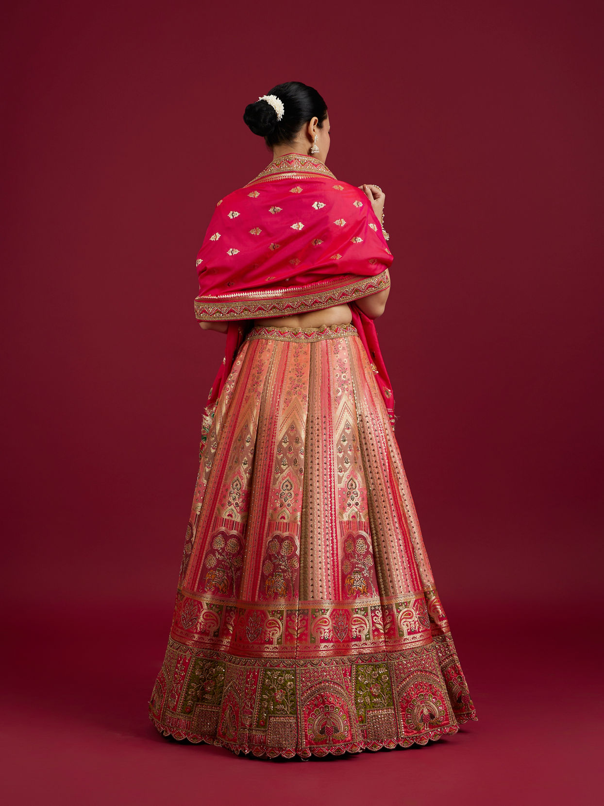 Mohey Women Carnation Pink Aari Embroidered Lehenga image number 5