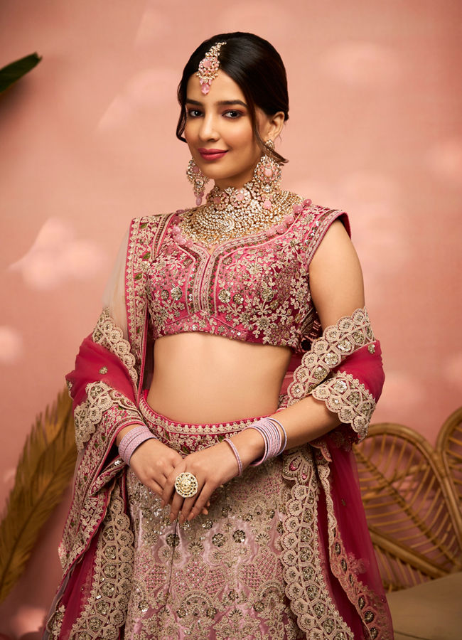 alt message - Mohey Women Exquisite Dusty Light Pink Velvet Crop Top Lehenga with Embroidery image number 1