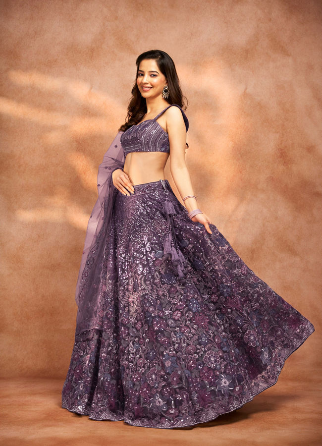 alt message - Mohey Women Exquisite Embroidered Net Lehenga image number 2