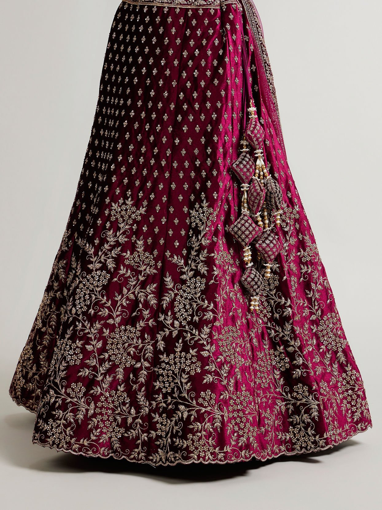 Mohey Women Dark Wine Bel Buti Patterned Bridal Lehenga with Aari Embroidery image number 4