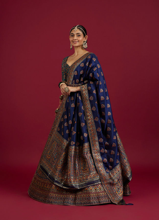 Mohey Women Rama Green Paisley Patterned Benarasi Lehenga with Buta Patterned