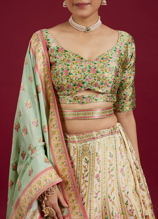 Mohey Women Creamy Elegance Lehenga