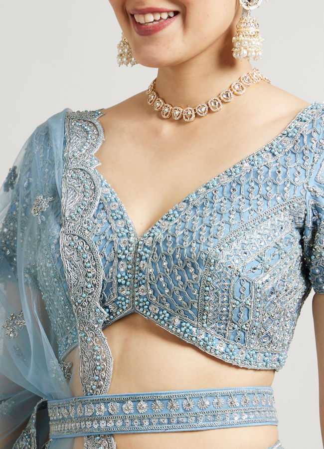 alt message - Mohey Women Ethereal Blue Net Lehenga image number 3