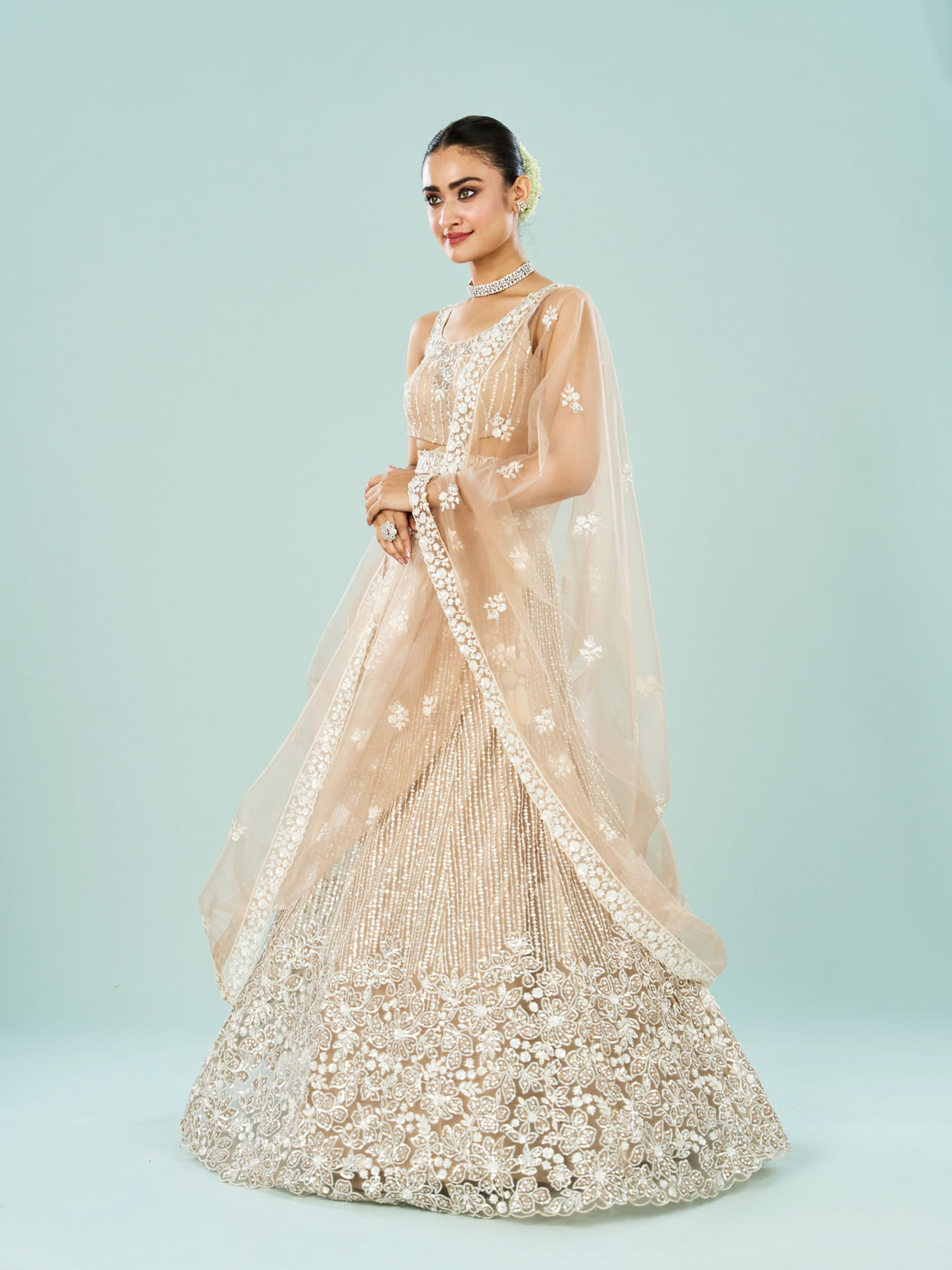 Mohey Women Cream Embellished Royal Semi Bridal Lehenga