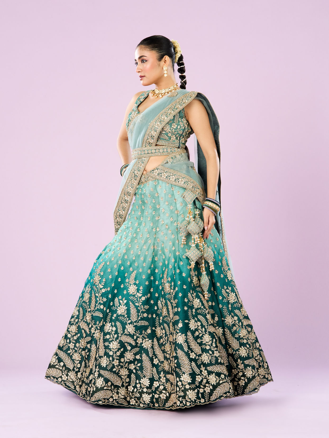 Mohey Women Ethereal Sea Green Semi Bridal Lehenga