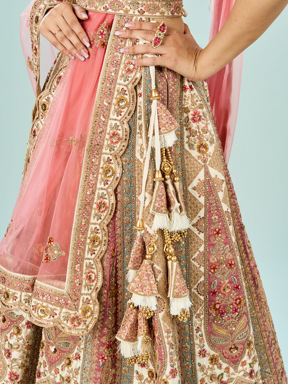 Mohey Women Cream Dream Enrichment Bridal Lehenga