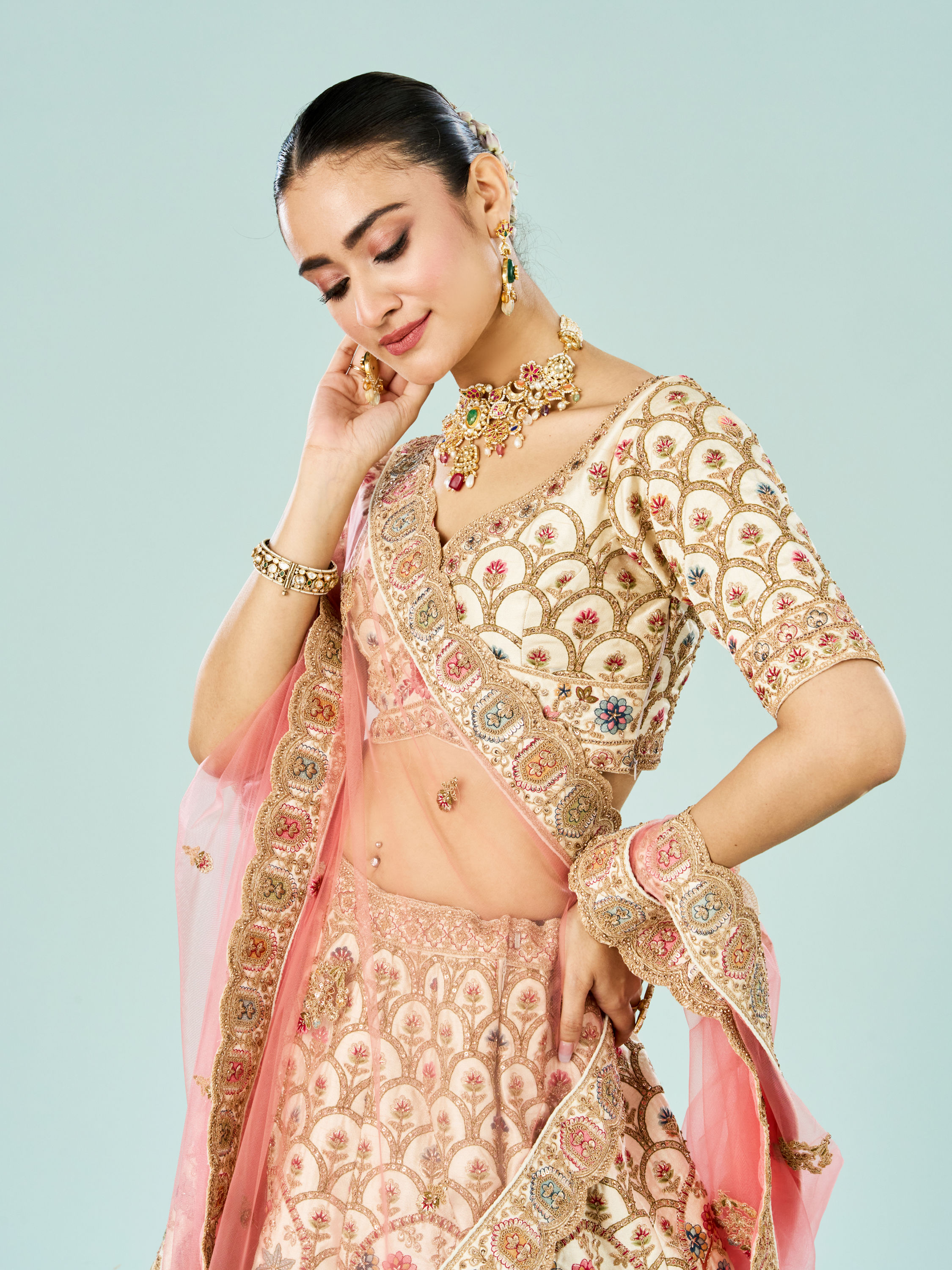Mohey Women Enchanting Cream Bridal Lehenga