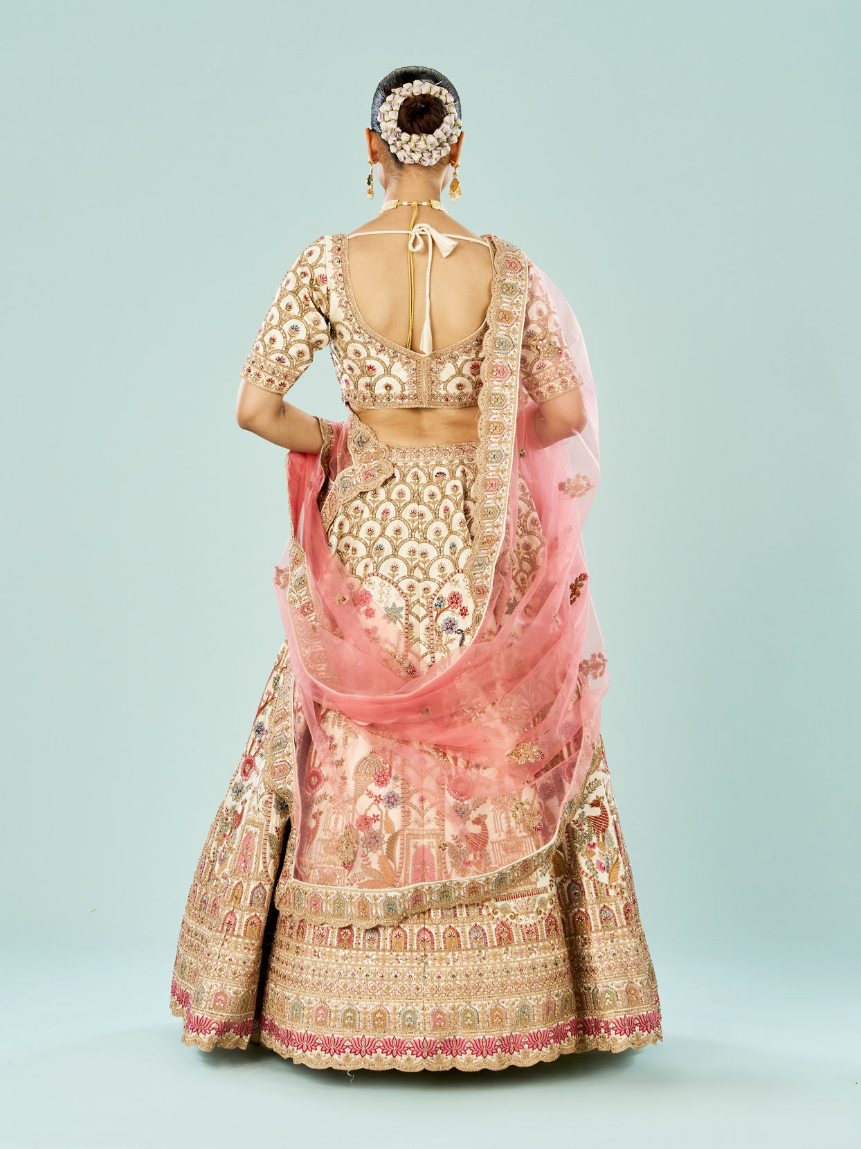 Mohey Women Enchanting Cream Bridal Lehenga