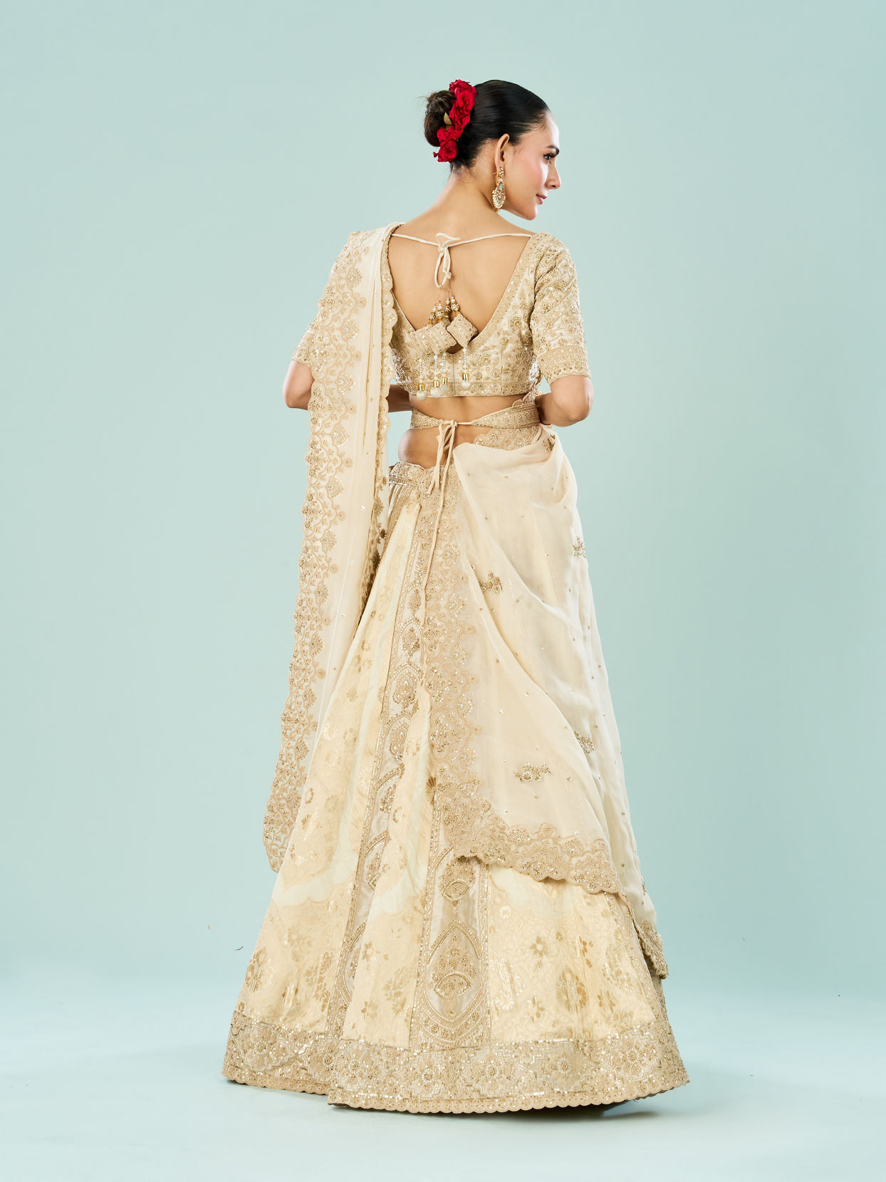 Mohey Women Ethereal Cream Bridal Lehenga