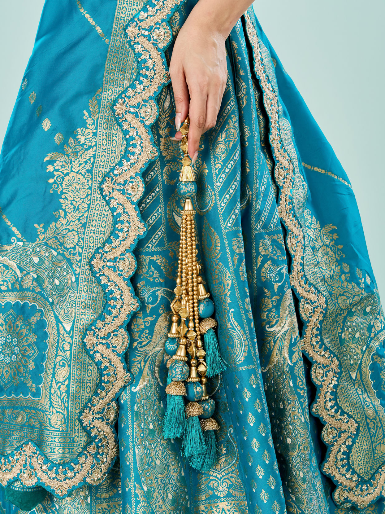 Mohey Women Ravishing Rama Green Semi Bridal Lehenga