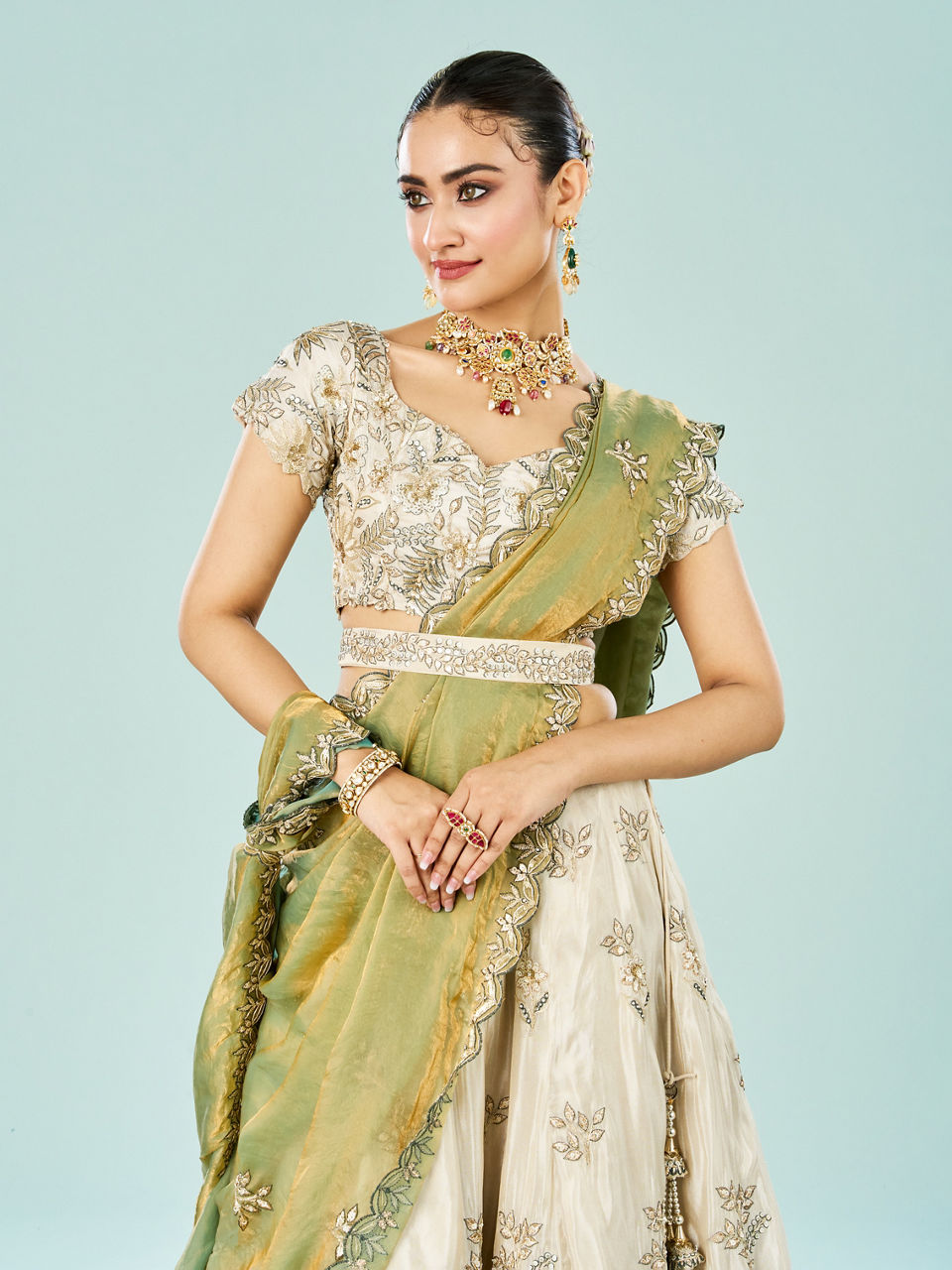 Mohey Women Elegant Cream Semi Bridal Lehenga