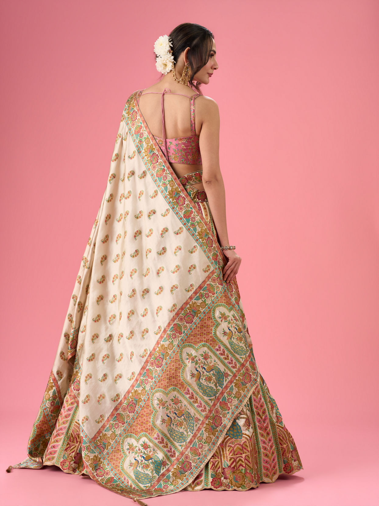 Mohey Women Radiant Cream Lehenga Ensemble