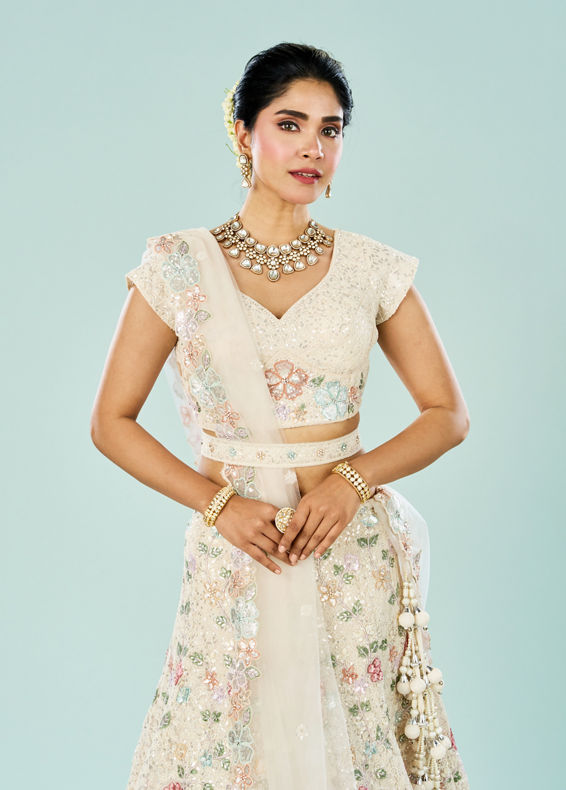 Mohey Women Classic Cream Majesty Semi Bridal Lehenga