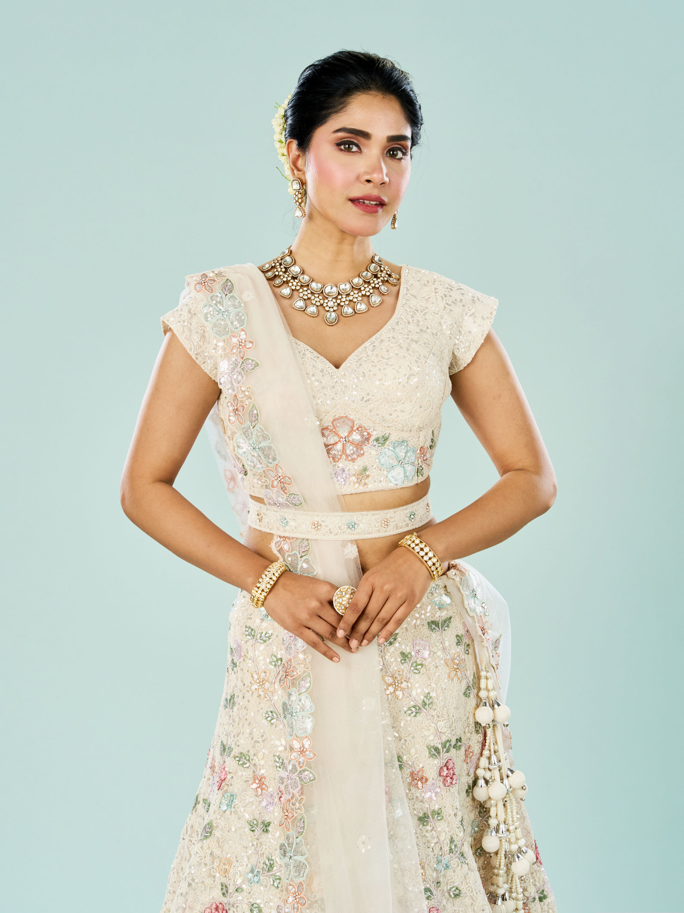 Mohey Women Classic Cream Majesty Semi Bridal Lehenga
