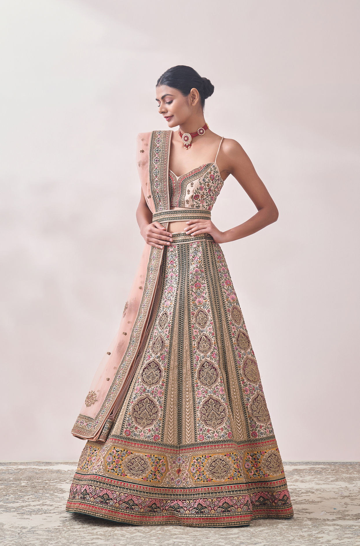 Mohey Women Cream Pink Floral Patterned Bridal Lehenga