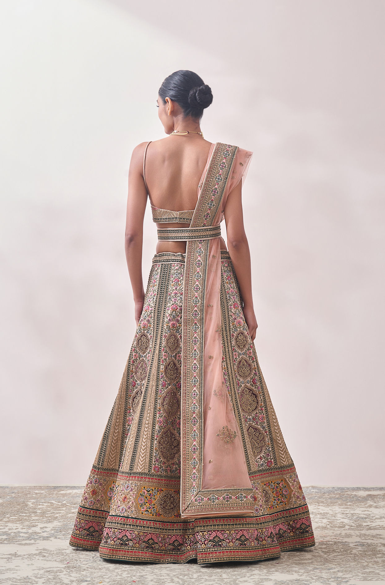 Mohey Women Cream Pink Floral Patterned Bridal Lehenga