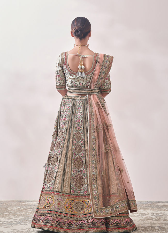 Mohey Women Pistachio Green Floral Patterned Bridal Lehenga
