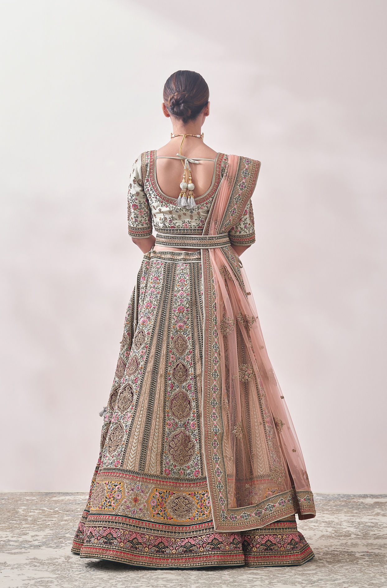 Mohey Women Pistachio Green Floral Patterned Bridal Lehenga