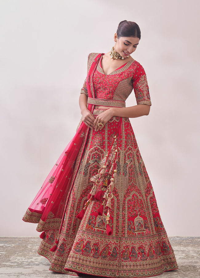 Manyavar wedding hot sale lehenga price