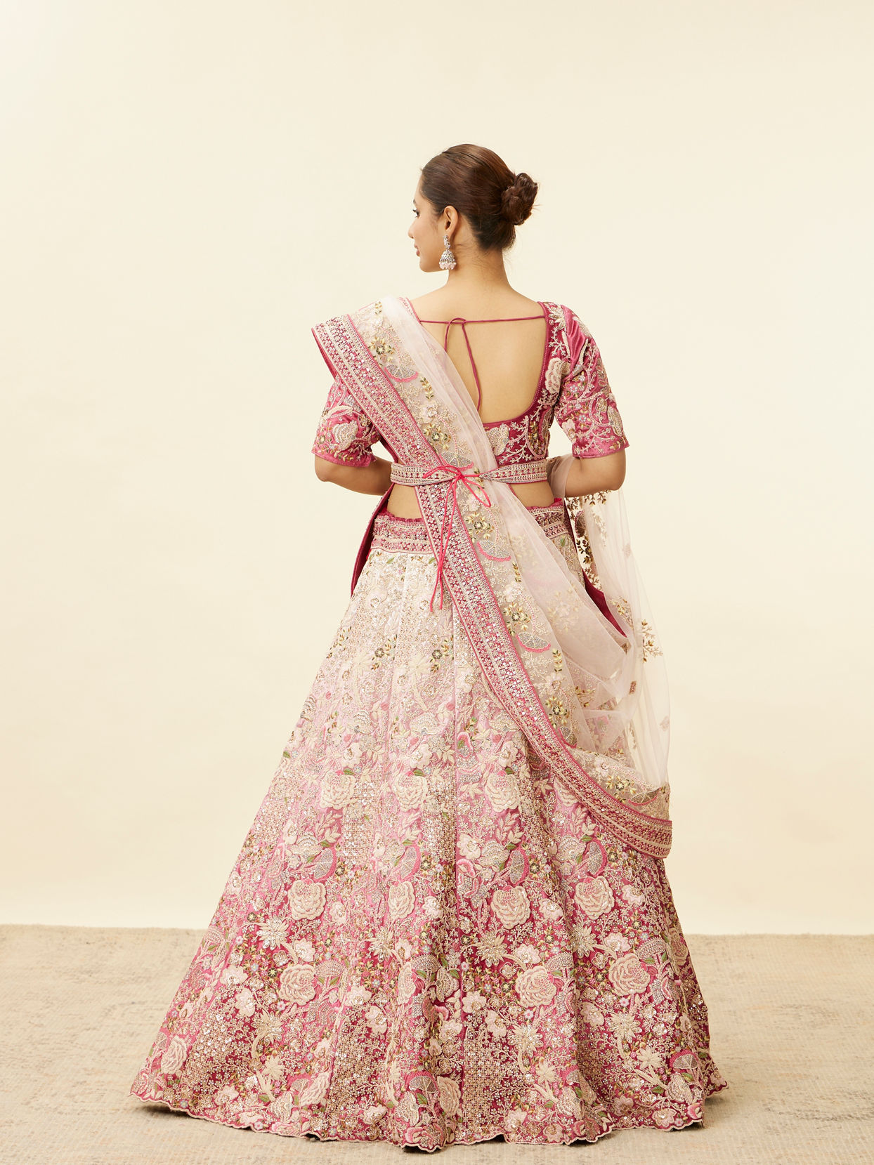 alt message - Mohey Women Berry Pink Floral Embroidered Bridal Lehenga image number 4