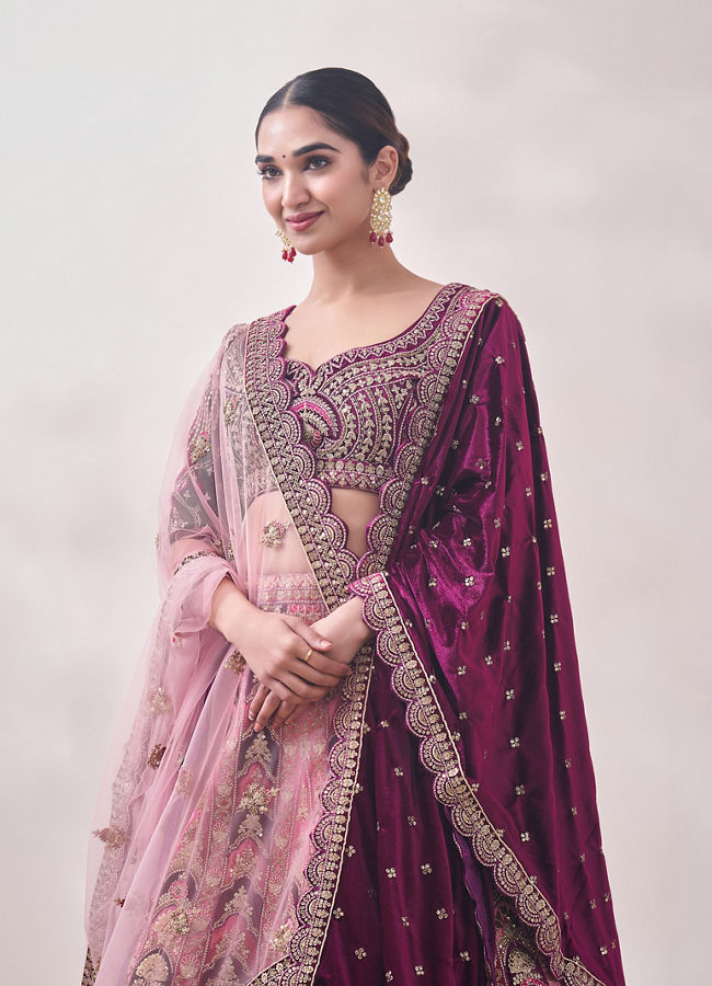 alt message - Mohey Women Flamingo Pink and Purple Imperial Patterned Bridal Lehenga image number 1