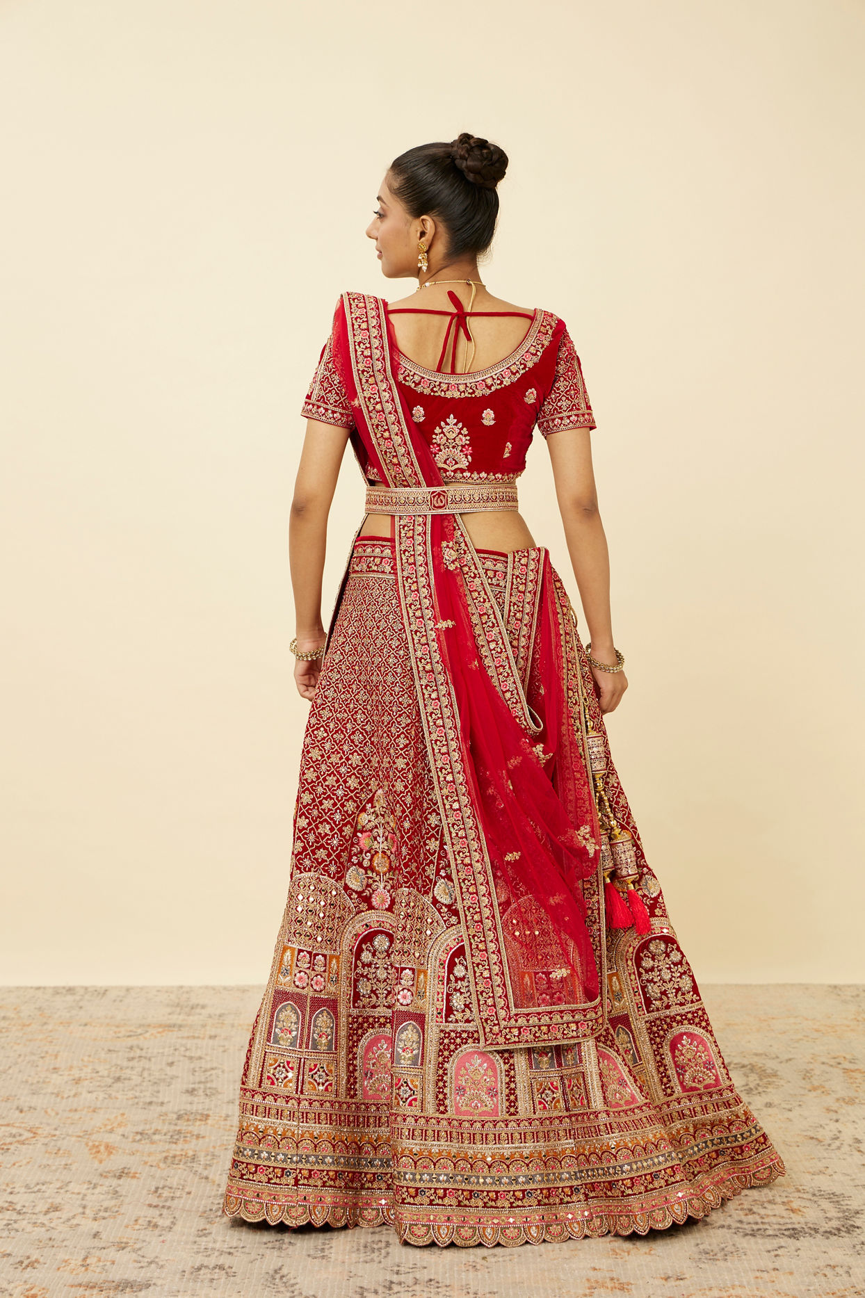 Mohey Women Aurora Red Floral Medallion Patterned Bridal Lehenga