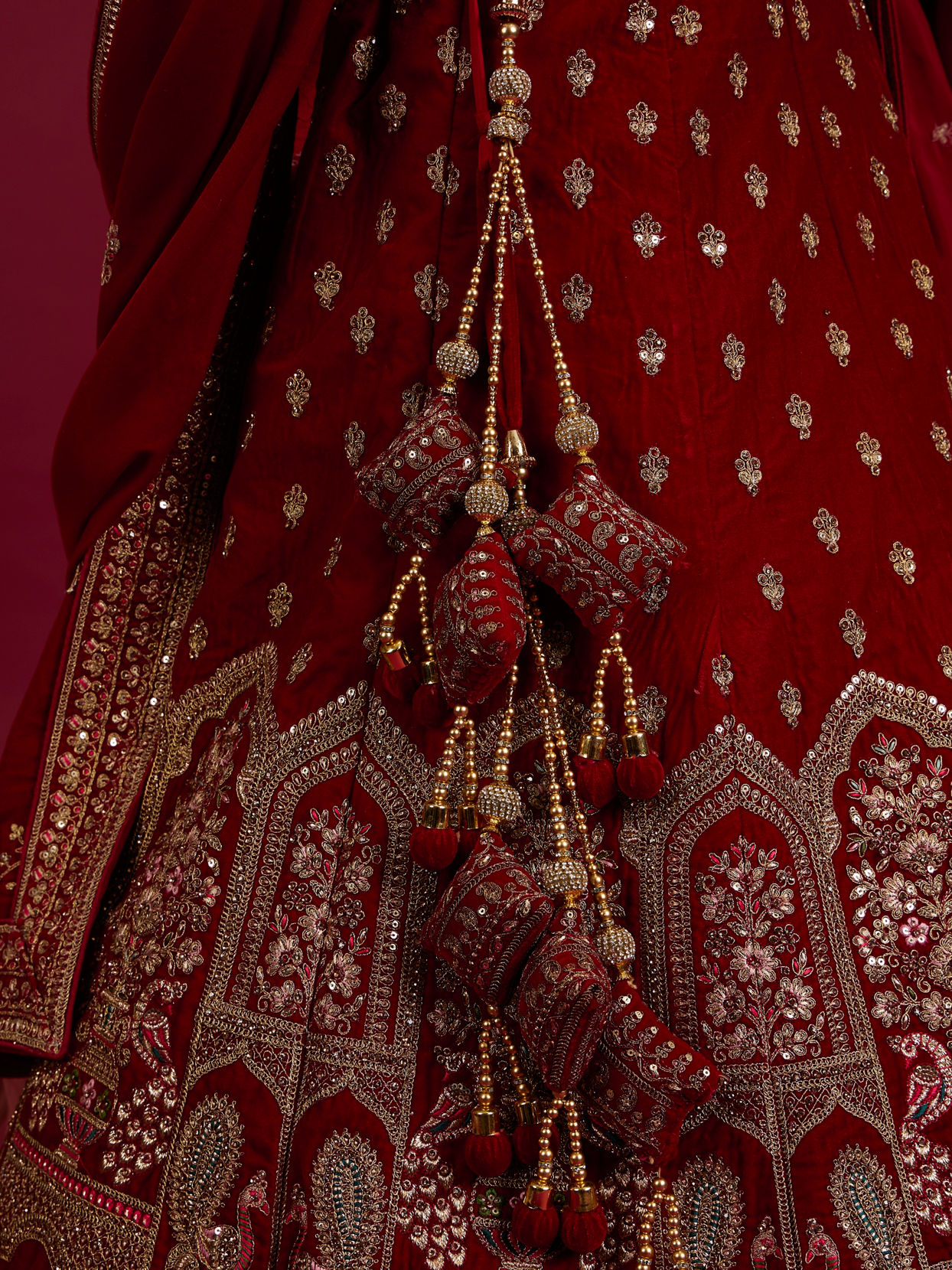 Mohey Women Intricate Embroidered Red Bridal Lehenga image number 4