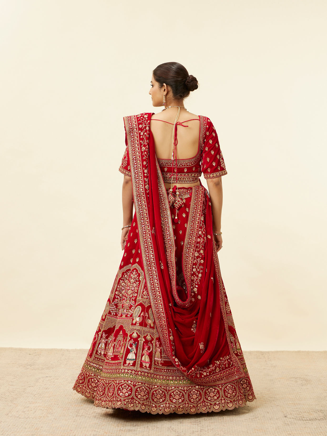 alt message - Mohey Women Intricate Embroidered Red Bridal Lehenga image number 4