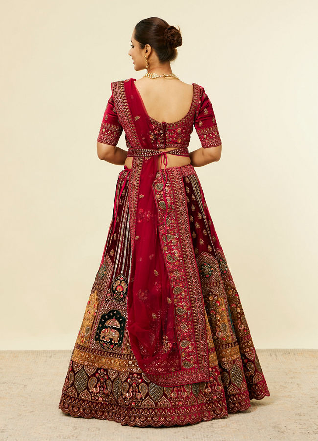 alt message - Mohey Women Maroon Floral Aari Embroidered Lehenga image number 4