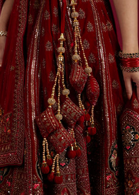 Mohey Women Dark Red Velvet Crop Top Bridal Lehenga image number 4