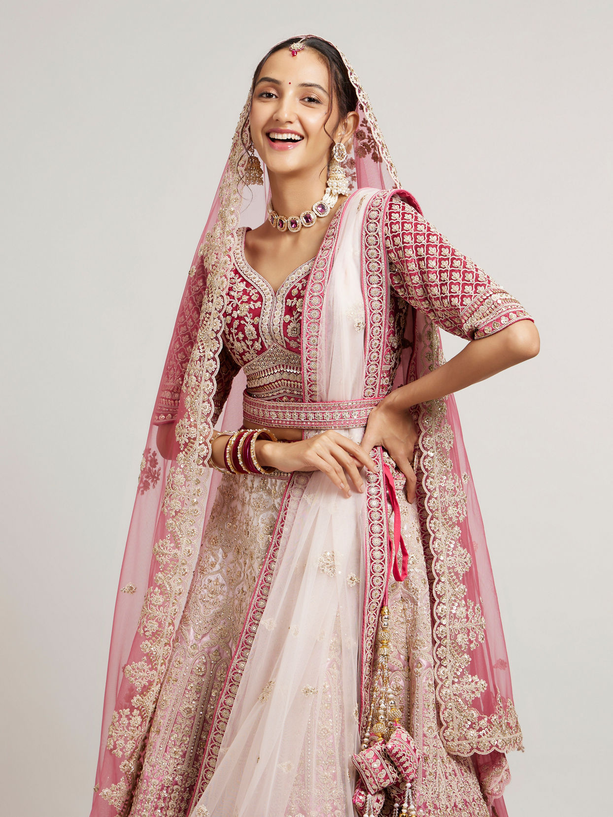 alt message - Mohey Women Coral Velvet Lehenga Euphoria image number 1