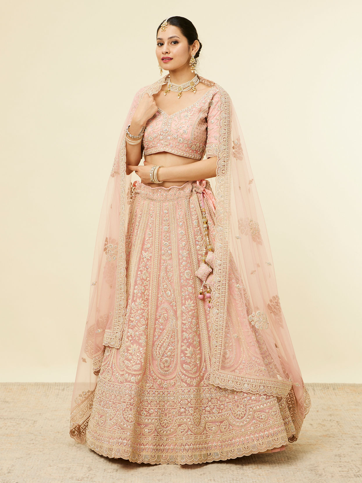 alt message - Mohey Women Light Pink Imperial Paisley Patterned Lehenga image number 2