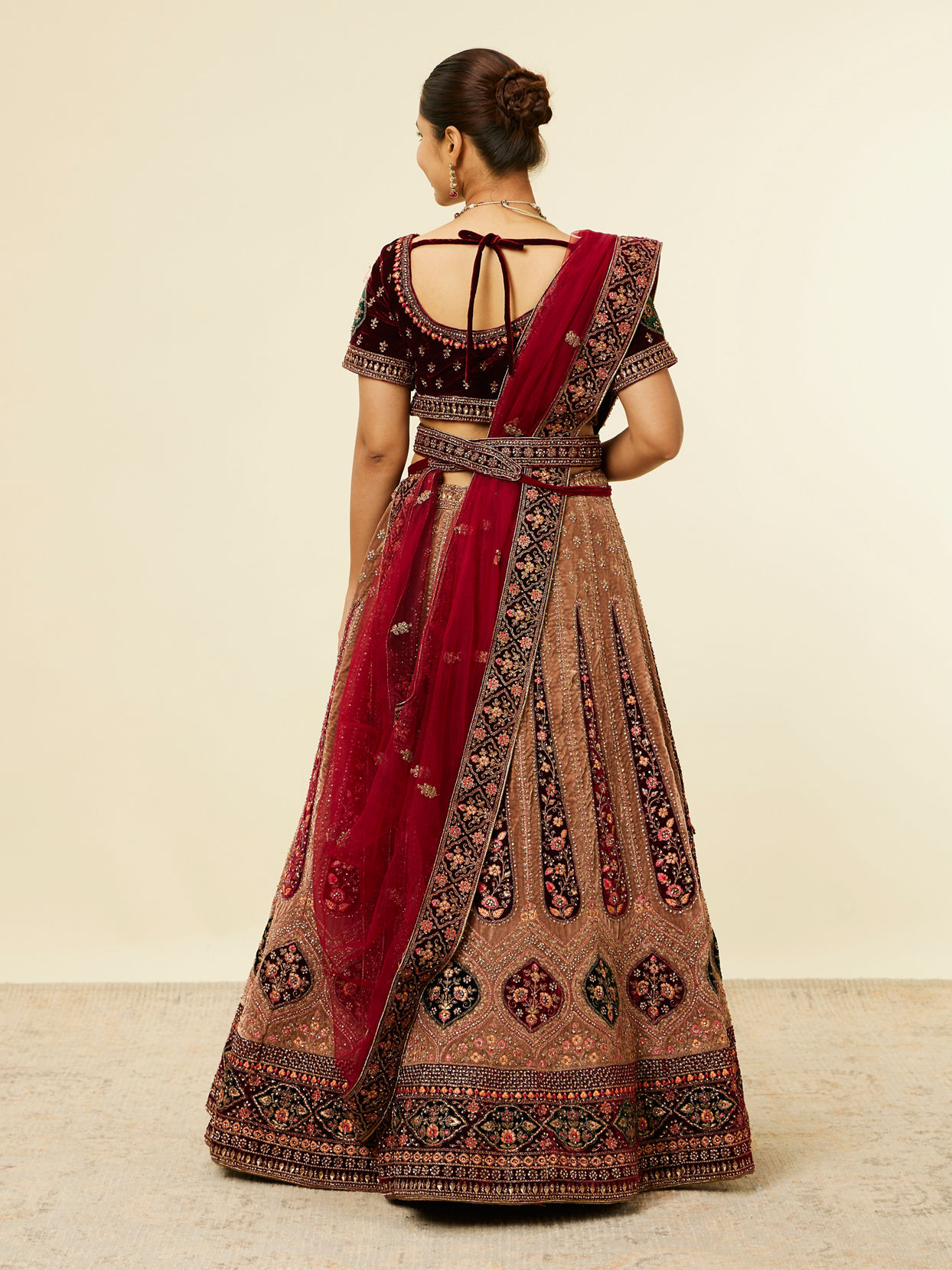 Mohey Women Fawn Bel Buti Patterned Bridal Lehenga image number 4