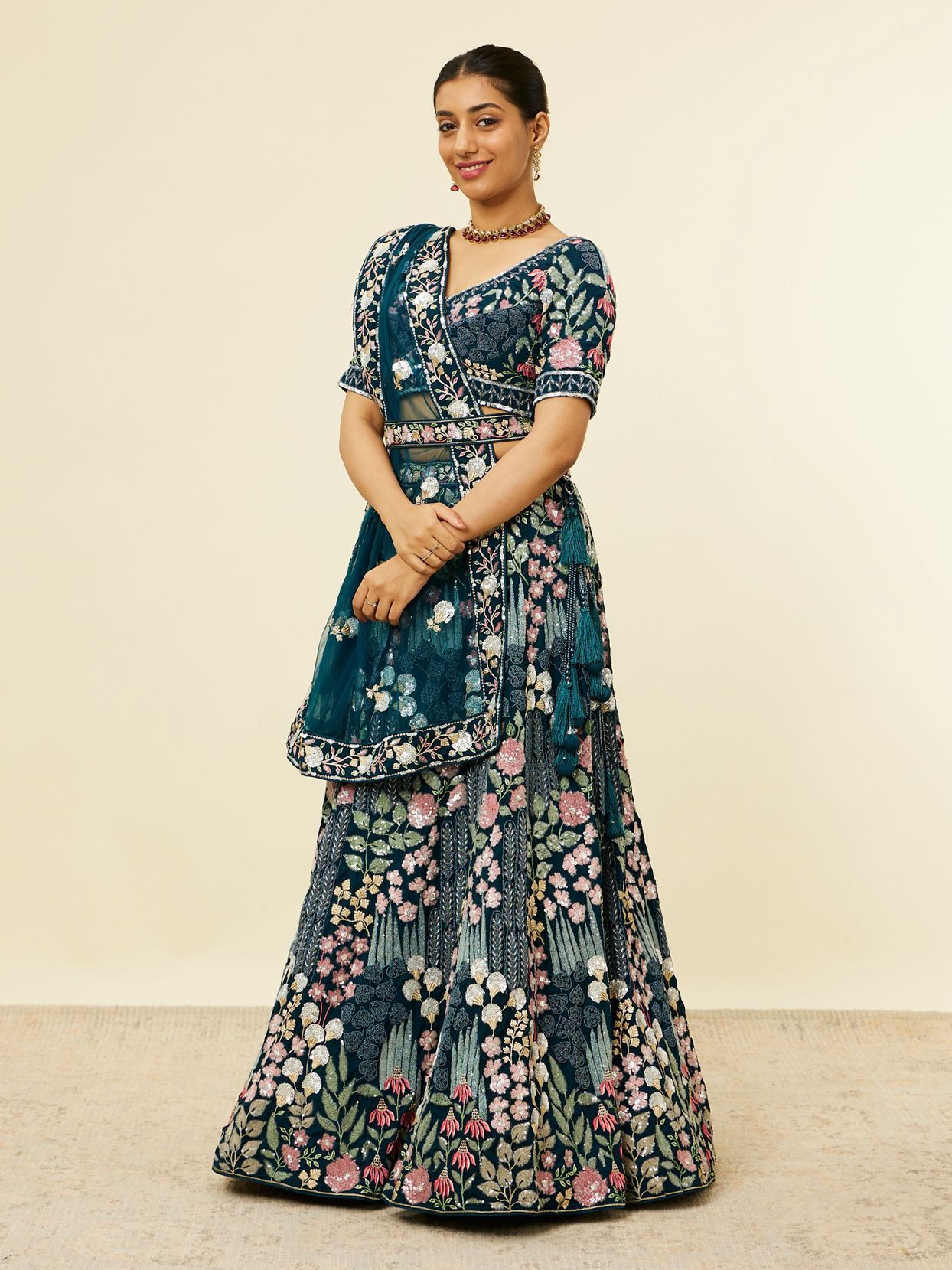 alt message - Mohey Women Teal Blue Floral Embroidered Lehenga image number 2