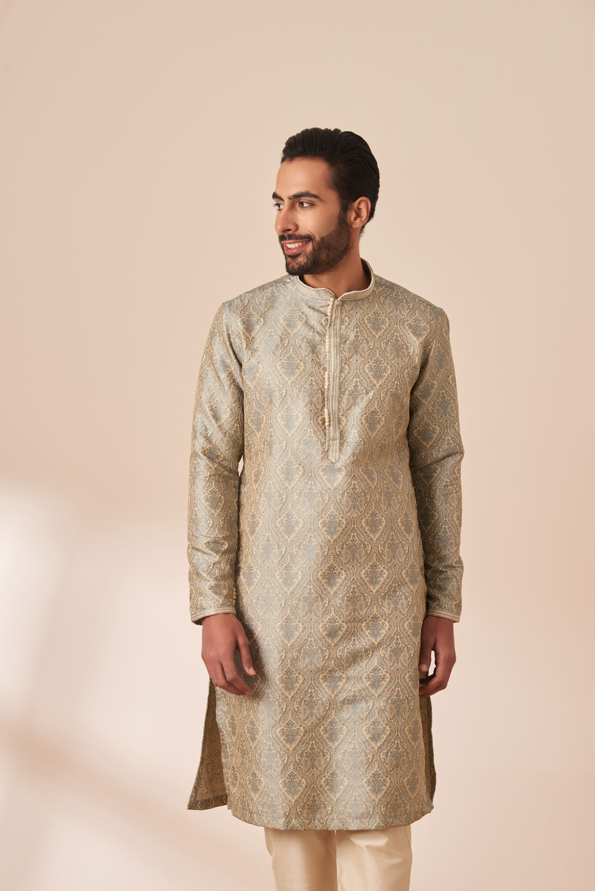 Manyavar Men Light Grey Jacquard Kurta Pajama