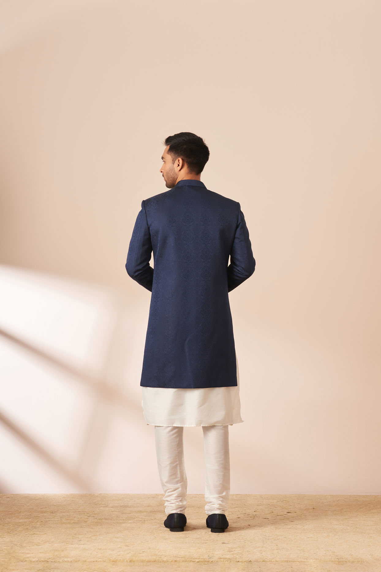 Manyavar Men Blue Self Design Indo Western image number 4