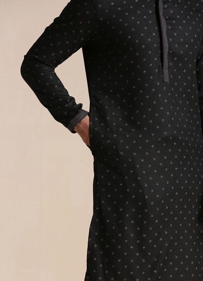 alt message - Manyavar Men Charcoal Black Printed Kurta Set image number 2