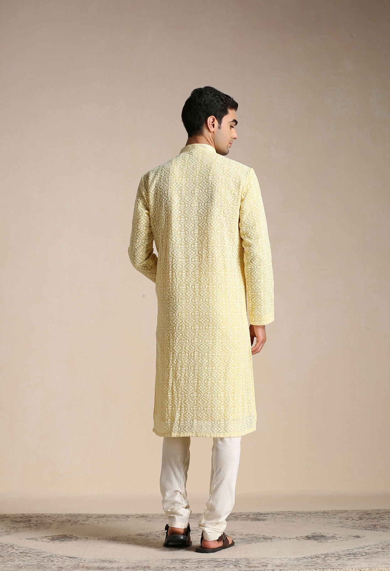 alt message - Manyavar Men Mellow Yellow Chikankari Embroidered Kurta Set image number 3