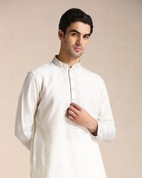 Manyavar Men Cream Kashmiri Embroidery Kurta Set