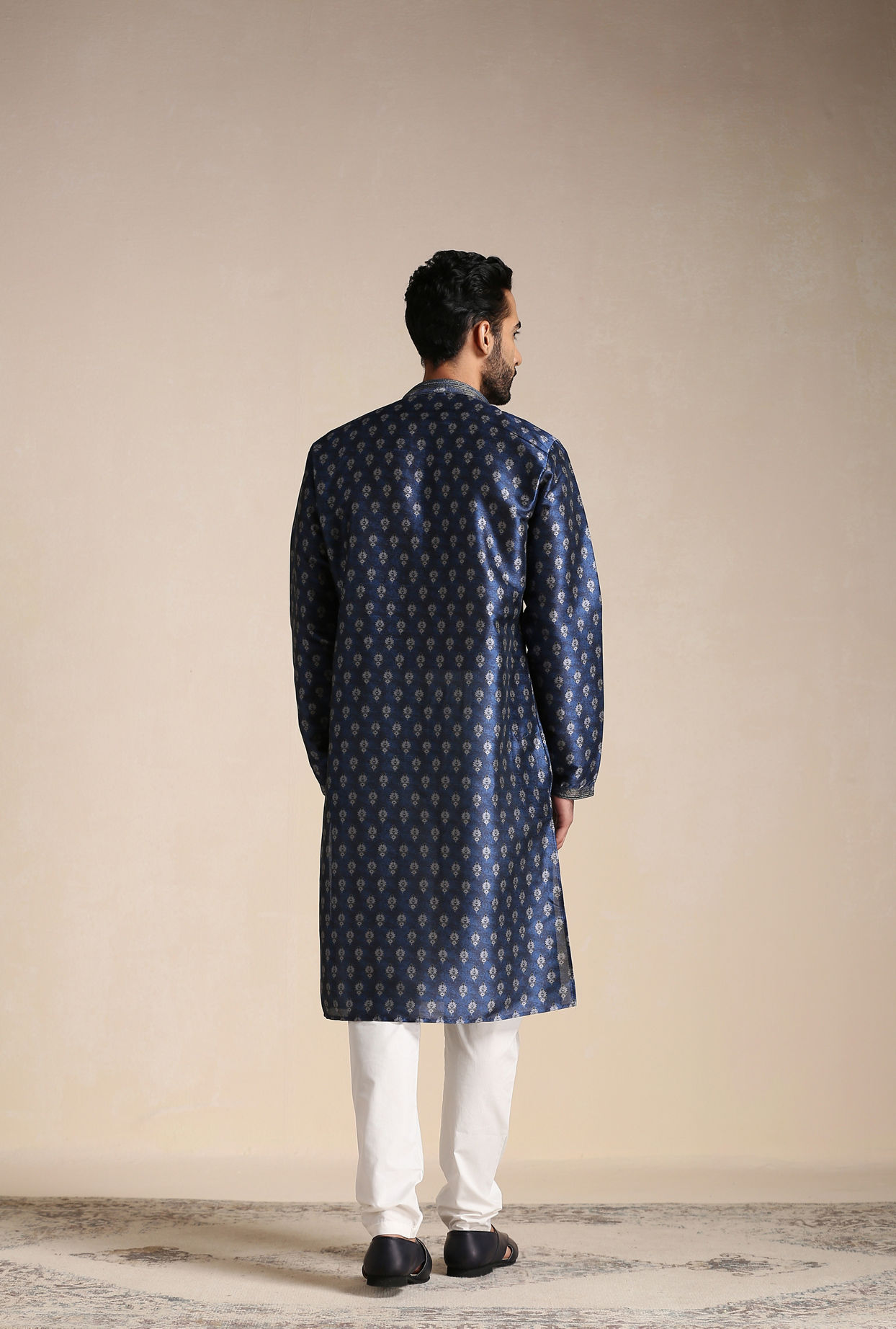 Manyavar Men Trendy Printed Blue Kurta Pajama