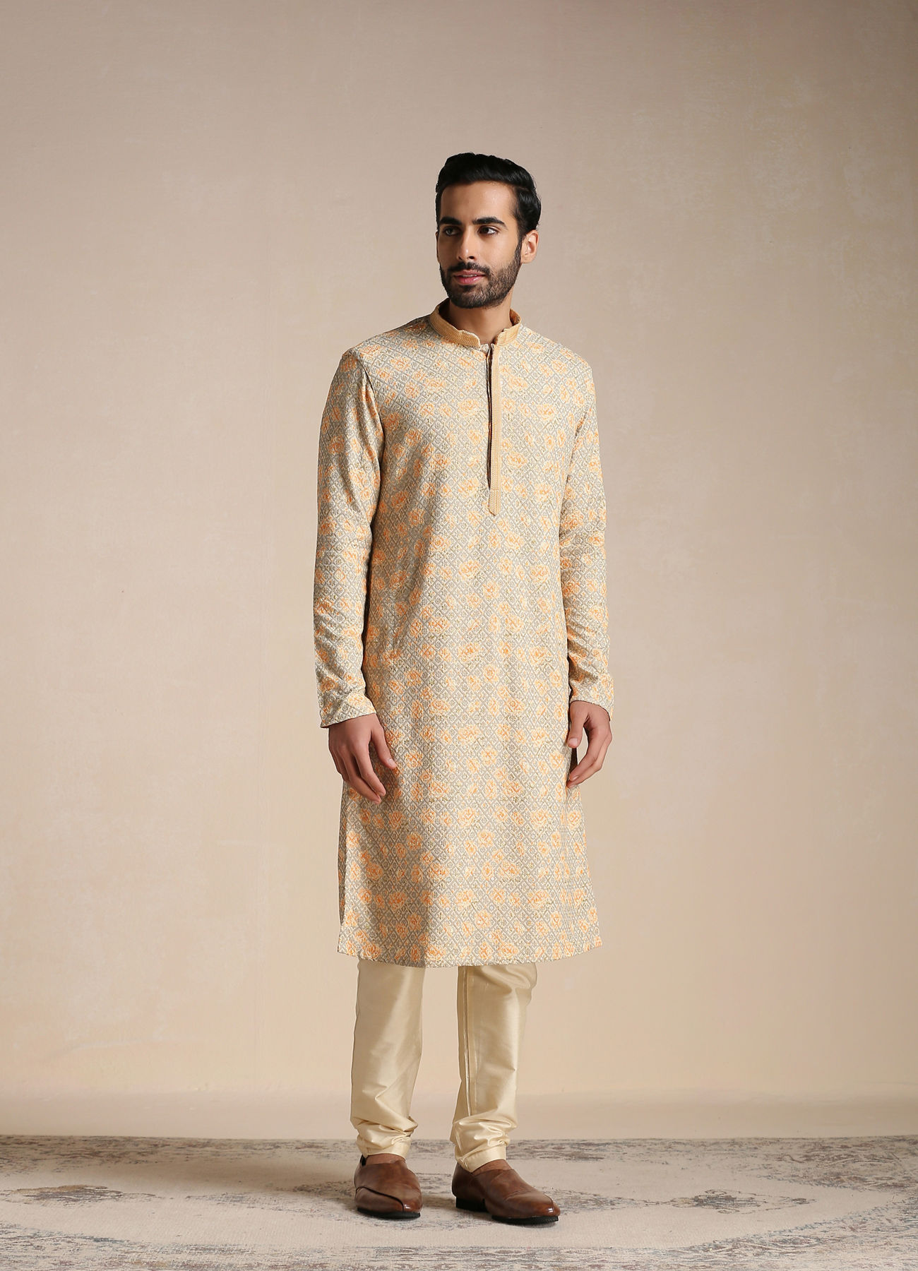 Manyavar Men Peach and Pista Green Chikankari