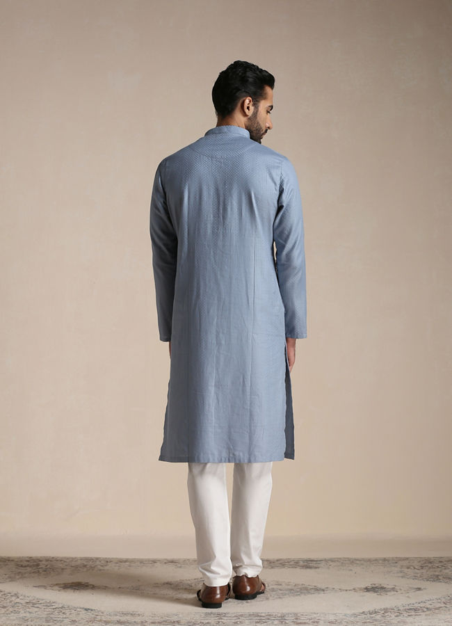 alt message - Manyavar Men Dusty Blue Self Patterned Kurta Set image number 3